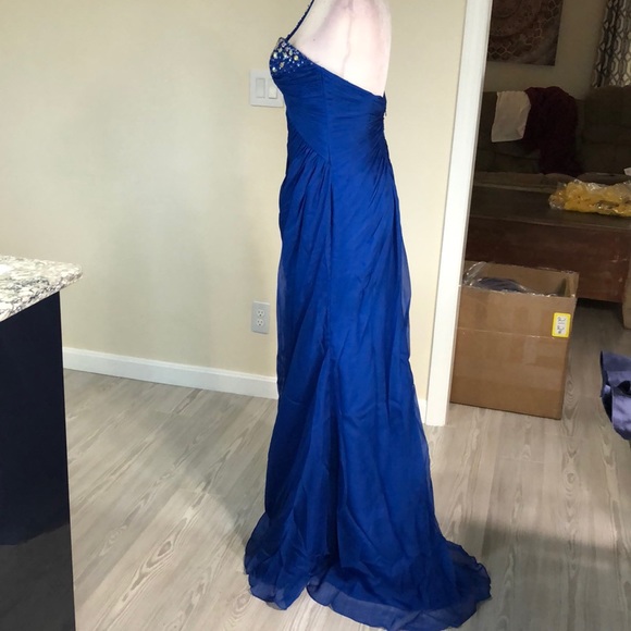 Royal chiffon one shoulder - Picture 7 of 11